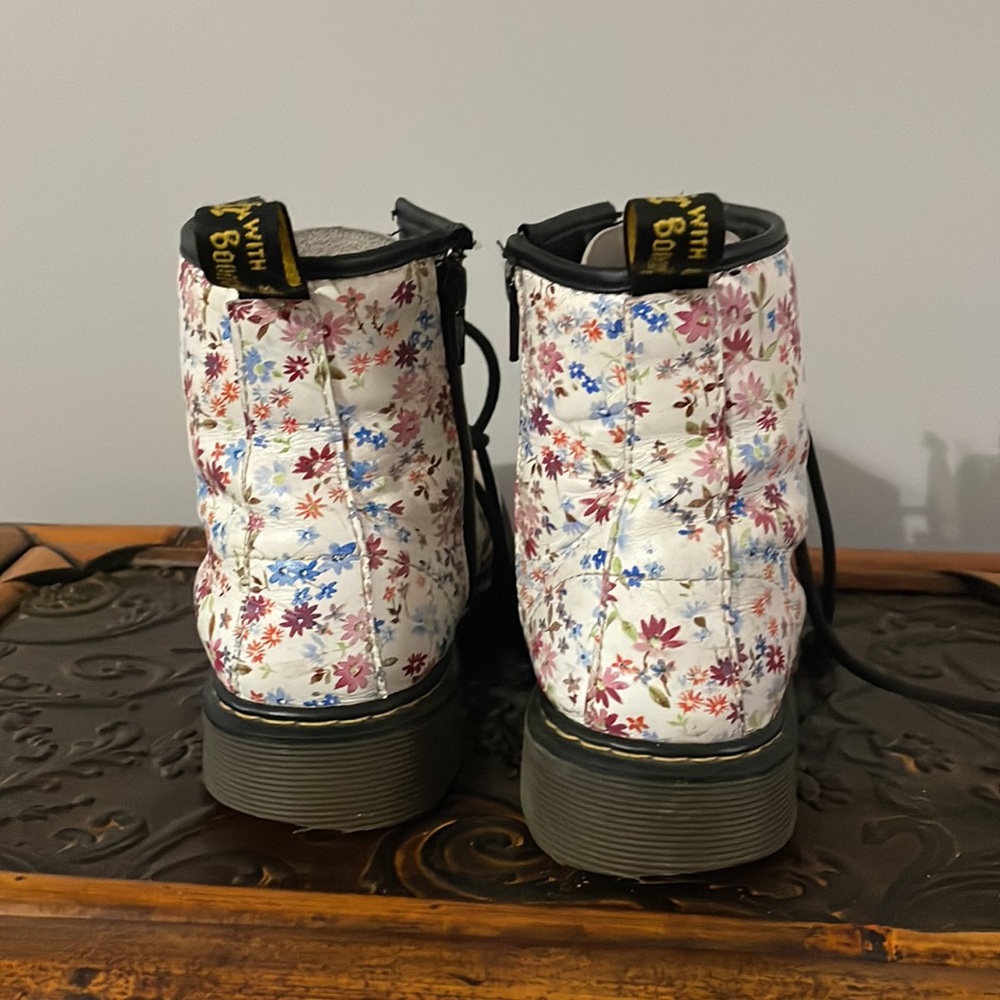 Rare Dr Martens Delaney Floral Boots - Picture 8 of 10